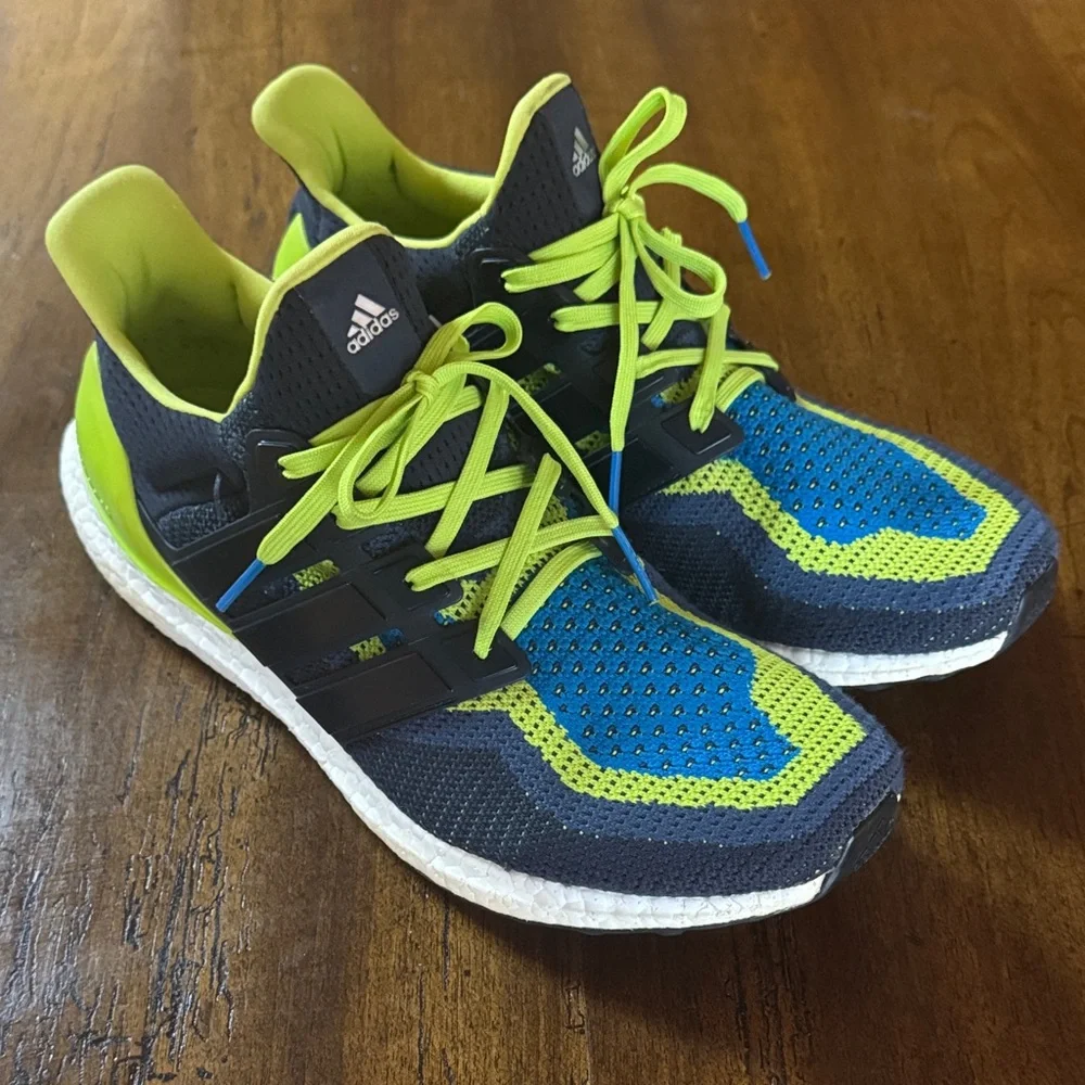 adidas vibrant sneakers
